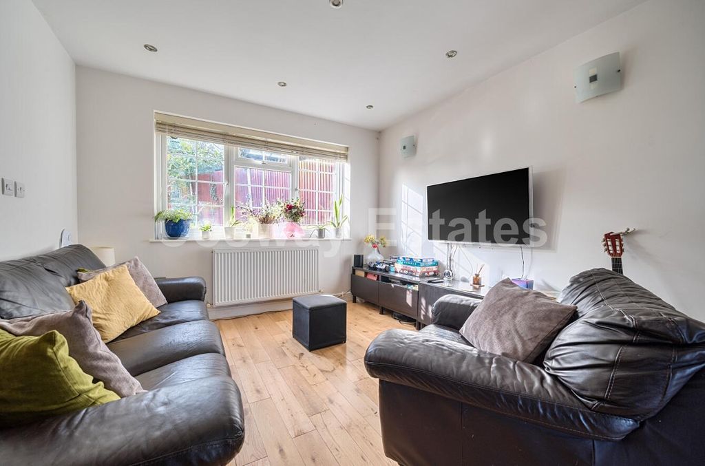 Property photo 2 of 18 1333A404-2Adc-4187-B57d-4ce433Eab588.Jpg