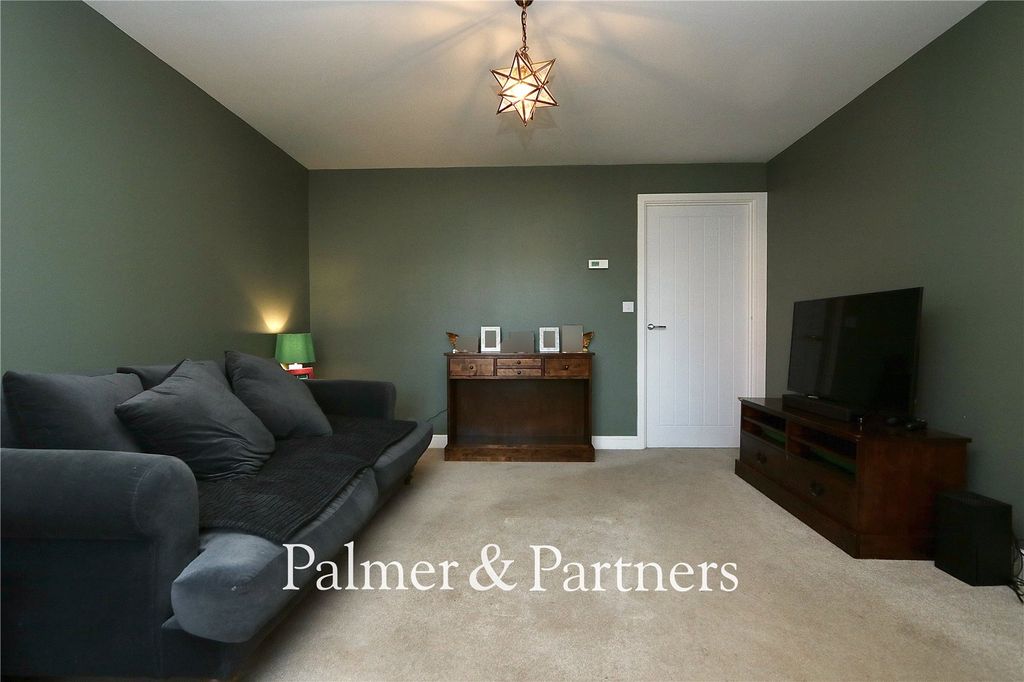 Property photo 3 of 21 Picture No. 02