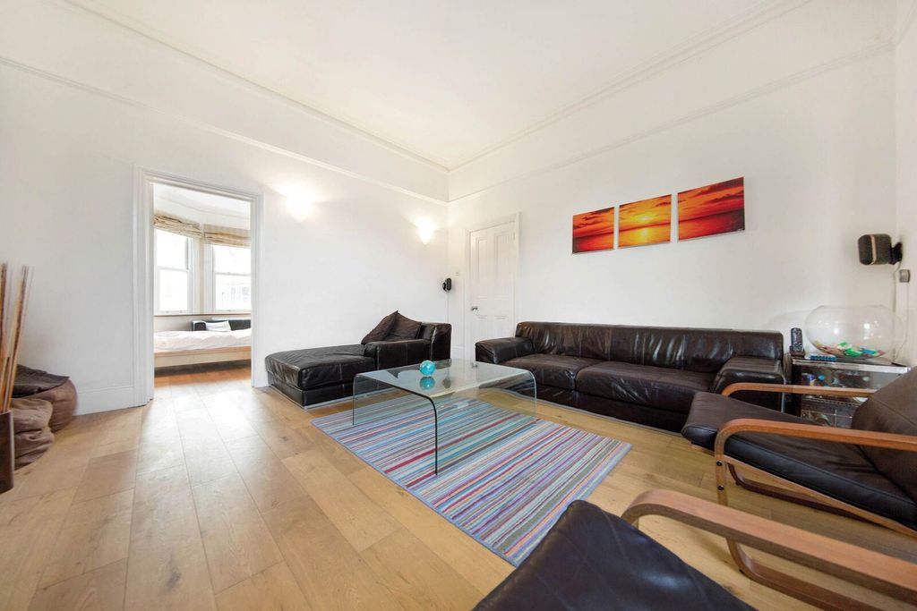 Property photo 2 of 11