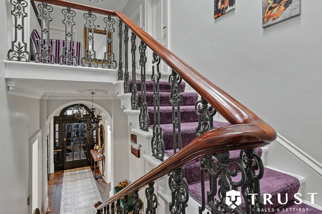 Additional image 31 of 6 bed detached house for saleStation Lane, Birkenshaw BD11