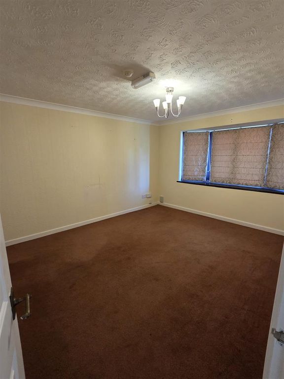 Property photo 3 of 12 Pic 2.Jpg