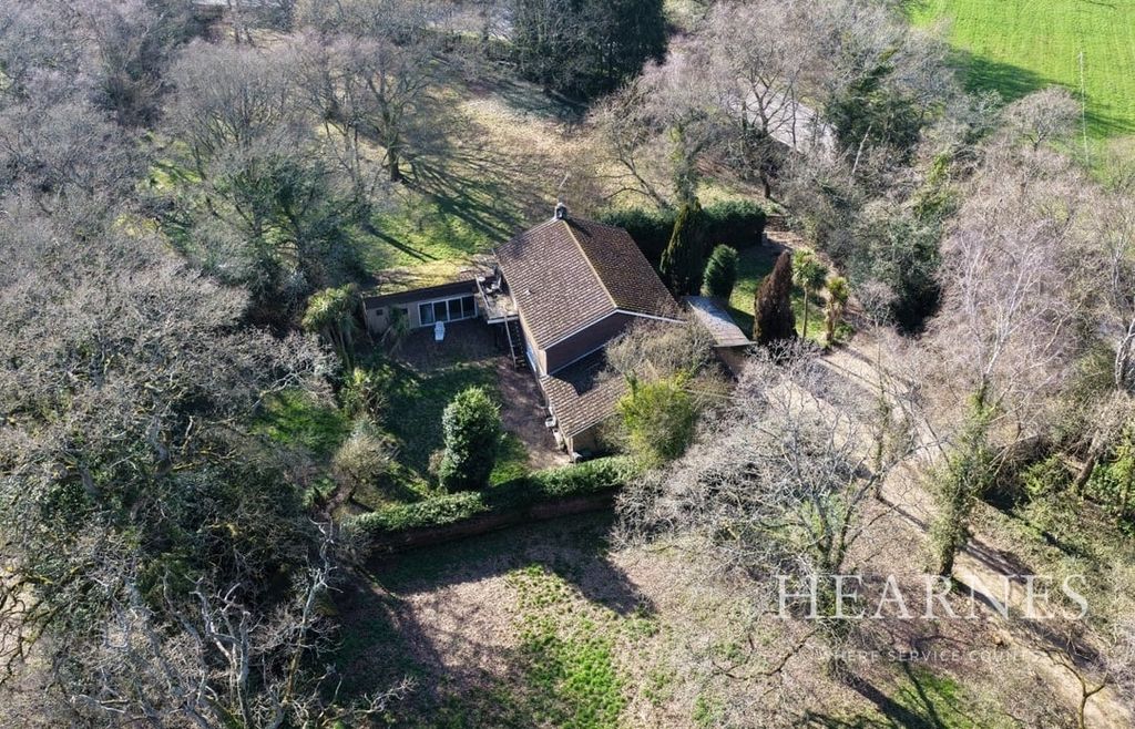 Property photo 1 of 42