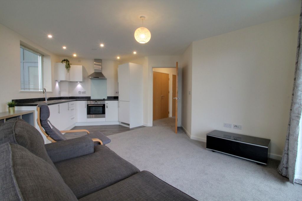 Property photo 2 of 13