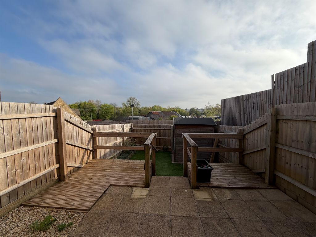 Property photo 2 of 9