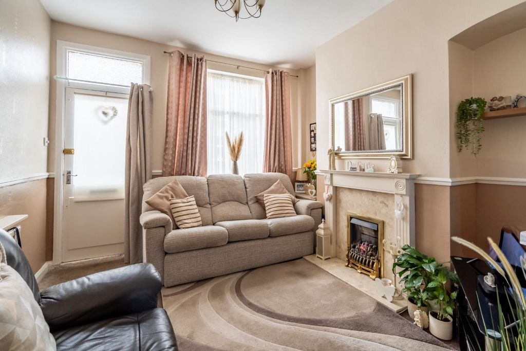 Property photo 2 of 9 Argyle Street-10.Jpg