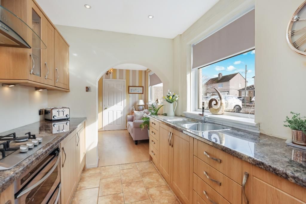 Property photo 3 of 26 Kitchen