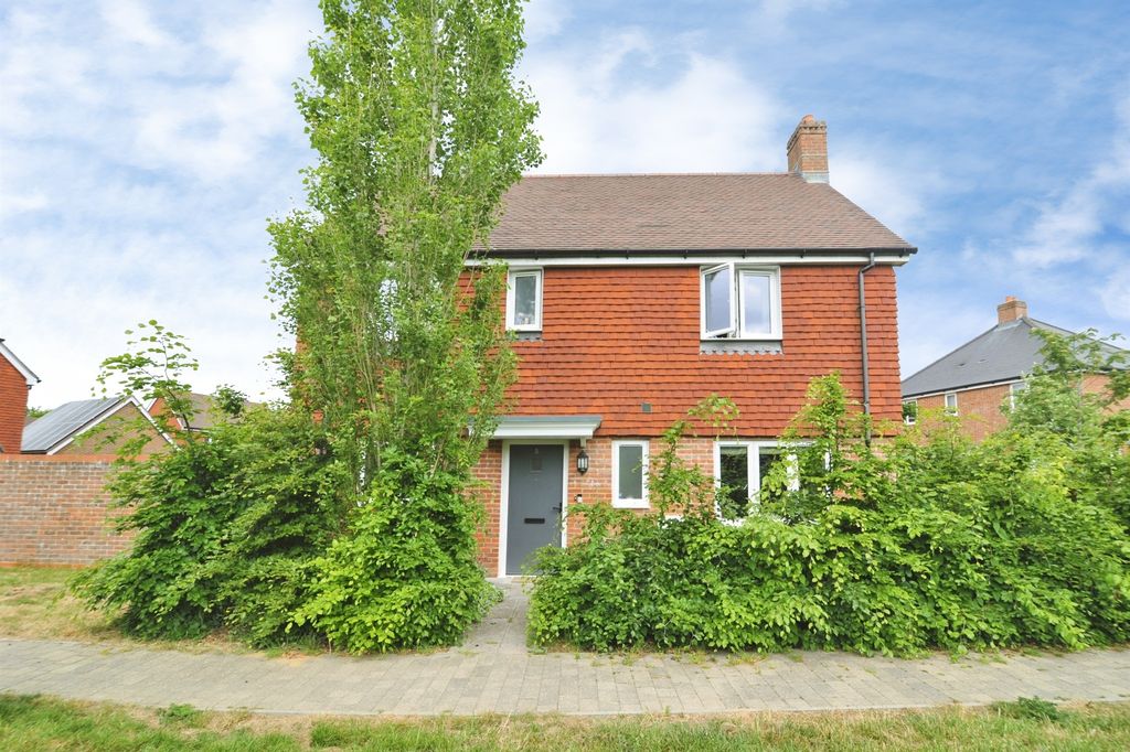 Property photo 1 of 43