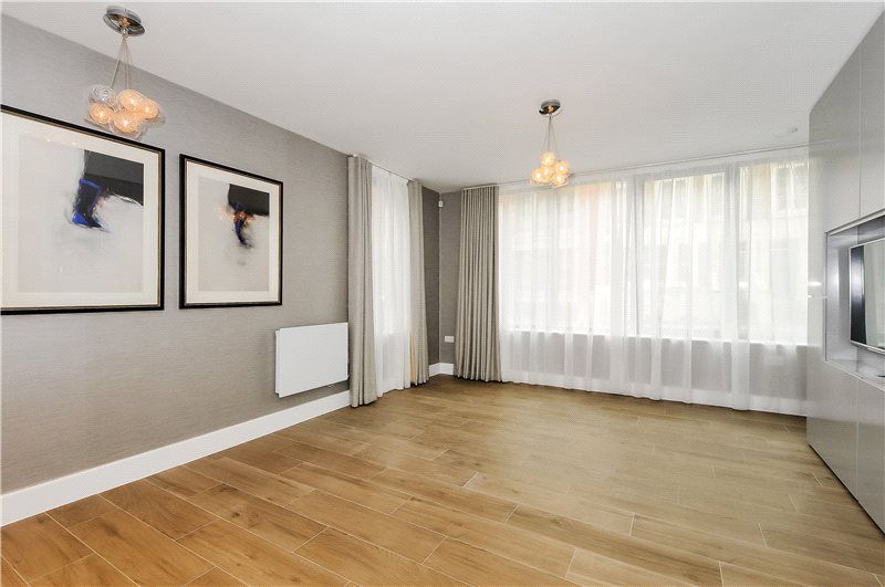 Property photo 3 of 8 Reception Room