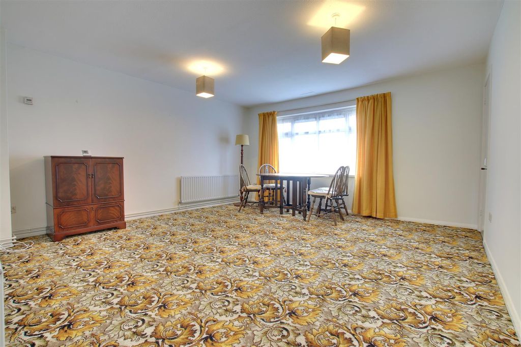 Property photo 3 of 9 Img_8056-Img_8058.Jpg