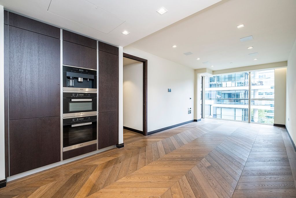 Property photo 1 of 10 51-Balmoral-House-007.Jpg