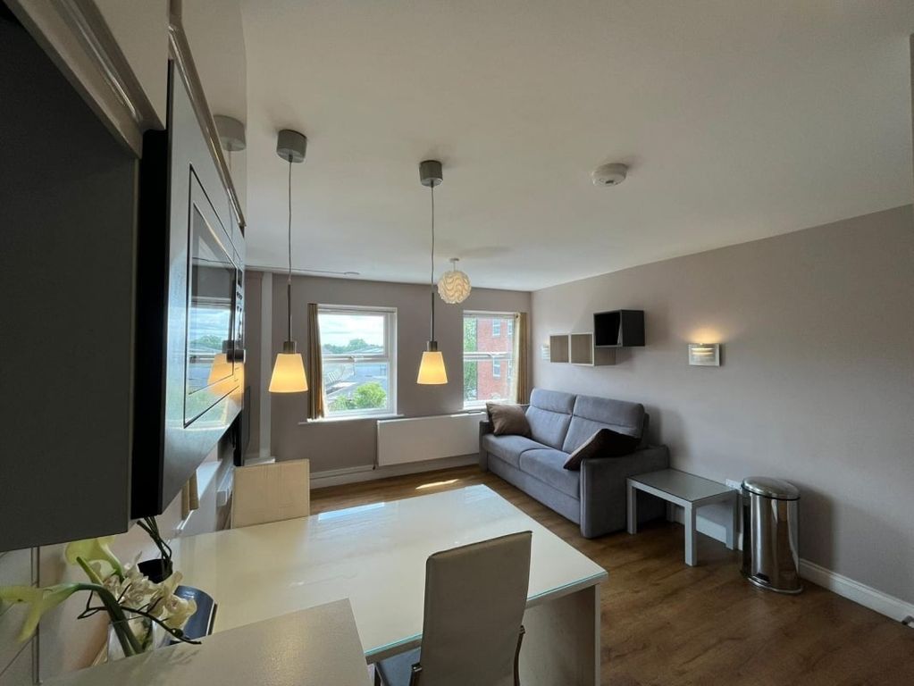 Property photo 2 of 9