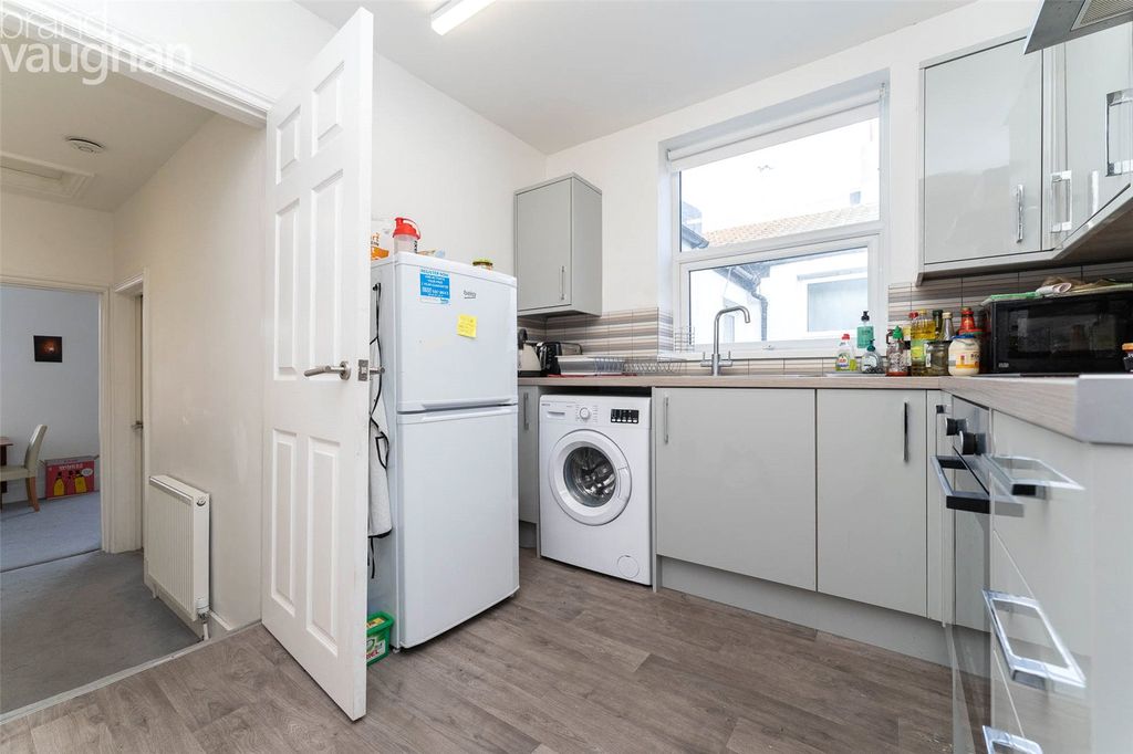 Property photo 2 of 13 Picture No. 04