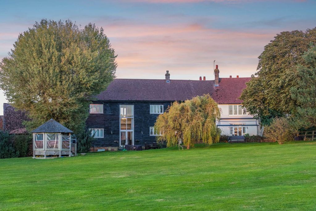 Property photo 2 of 49