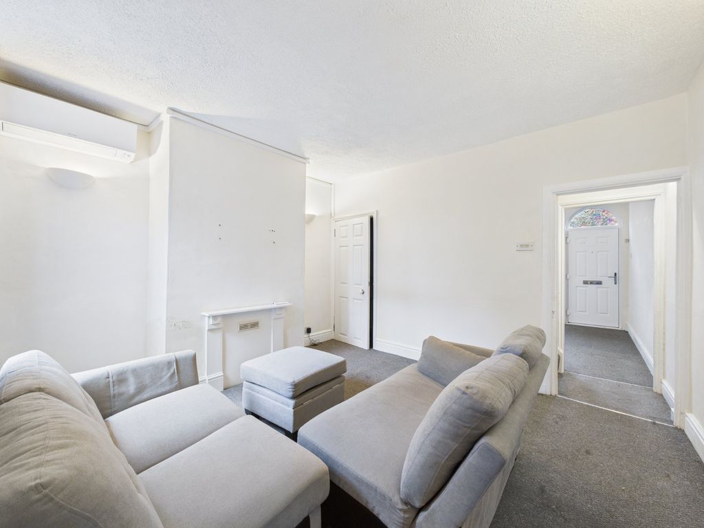 Property photo 2 of 9 Picture No. 02