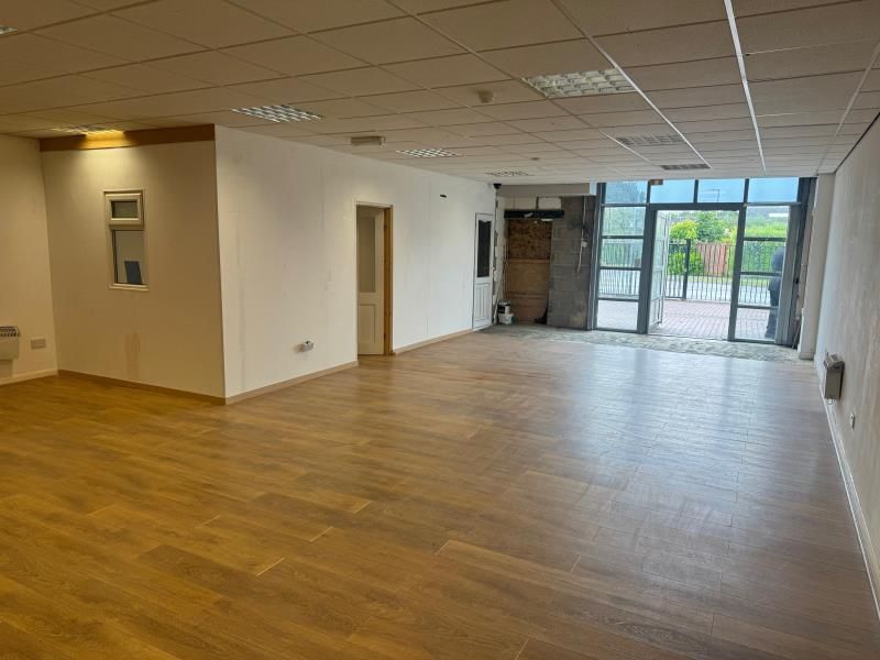 Property photo 1 of 2