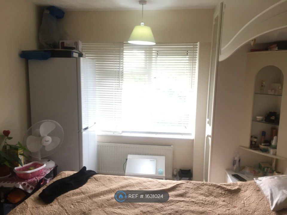 Property photo 3 of 9 Double Room For Single £775