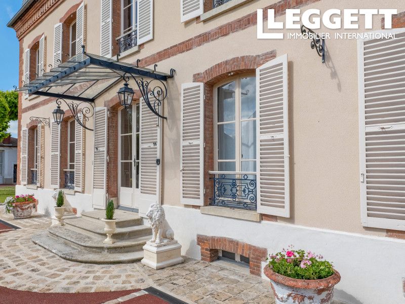 Property photo 2 of 10