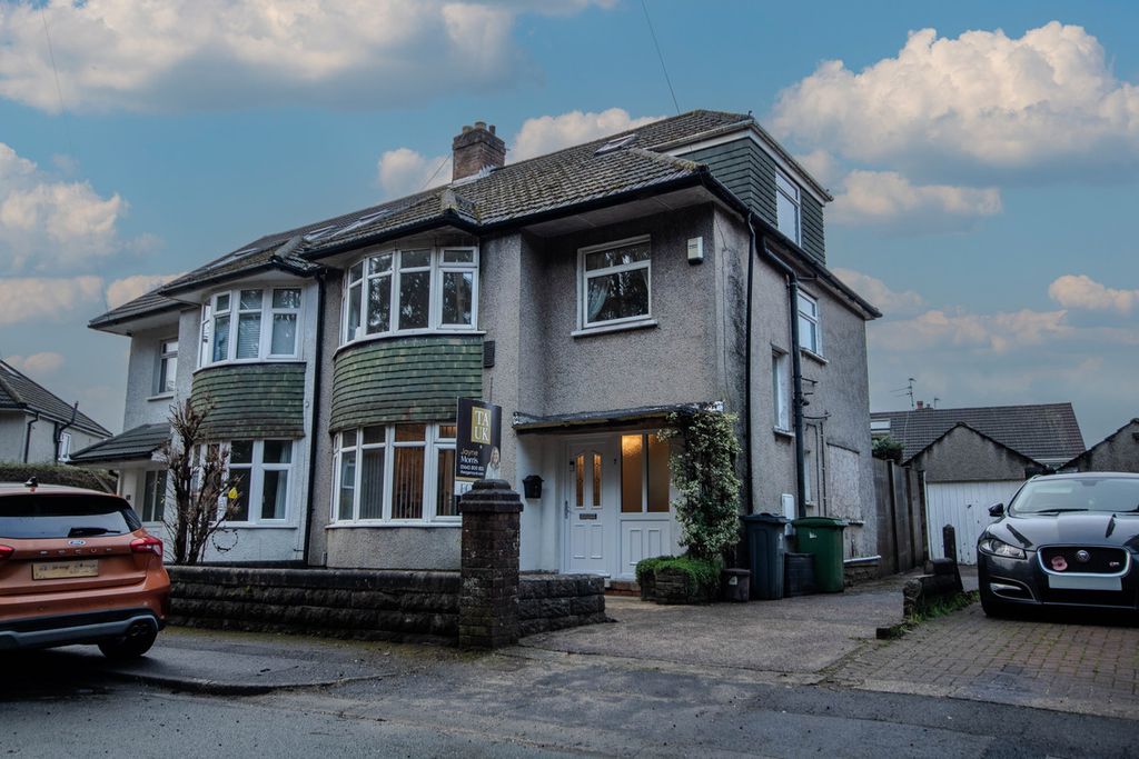 Property photo 1 of 29