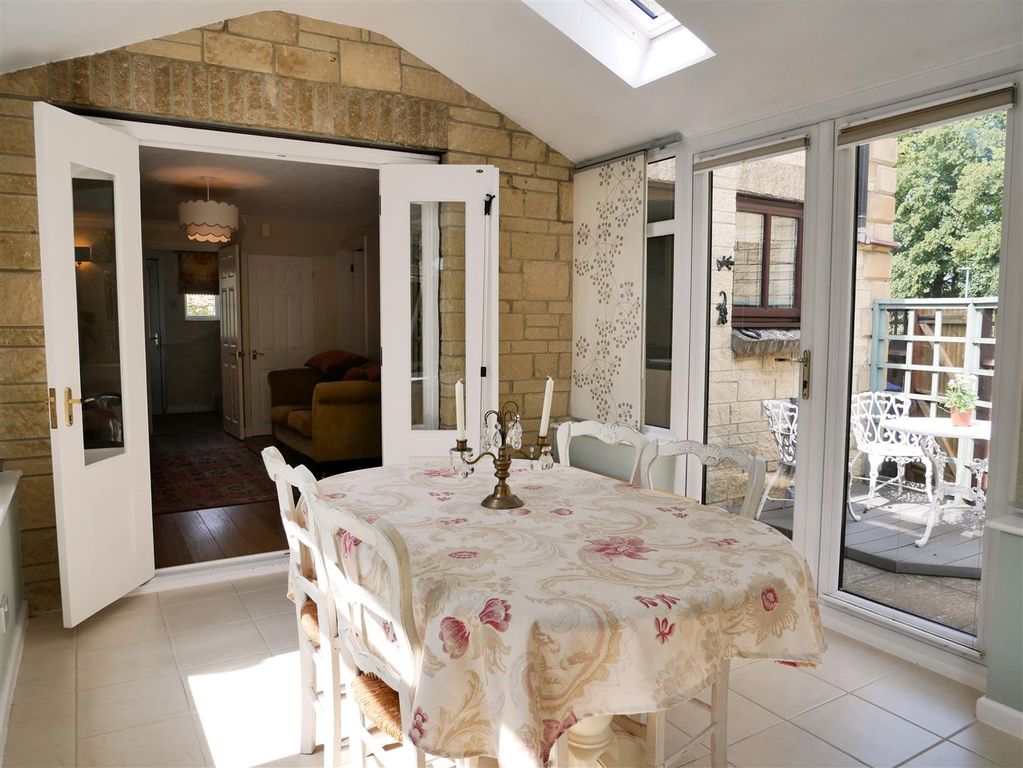 Property photo 3 of 25 Garden Room