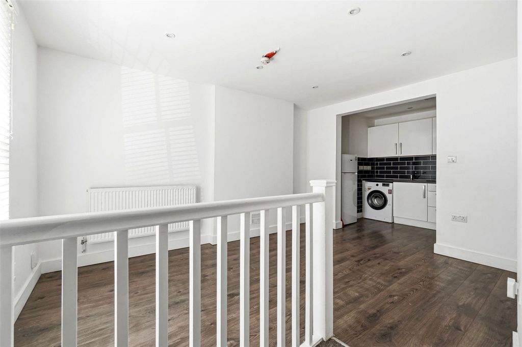 Property photo 2 of 8 Picture No. 03