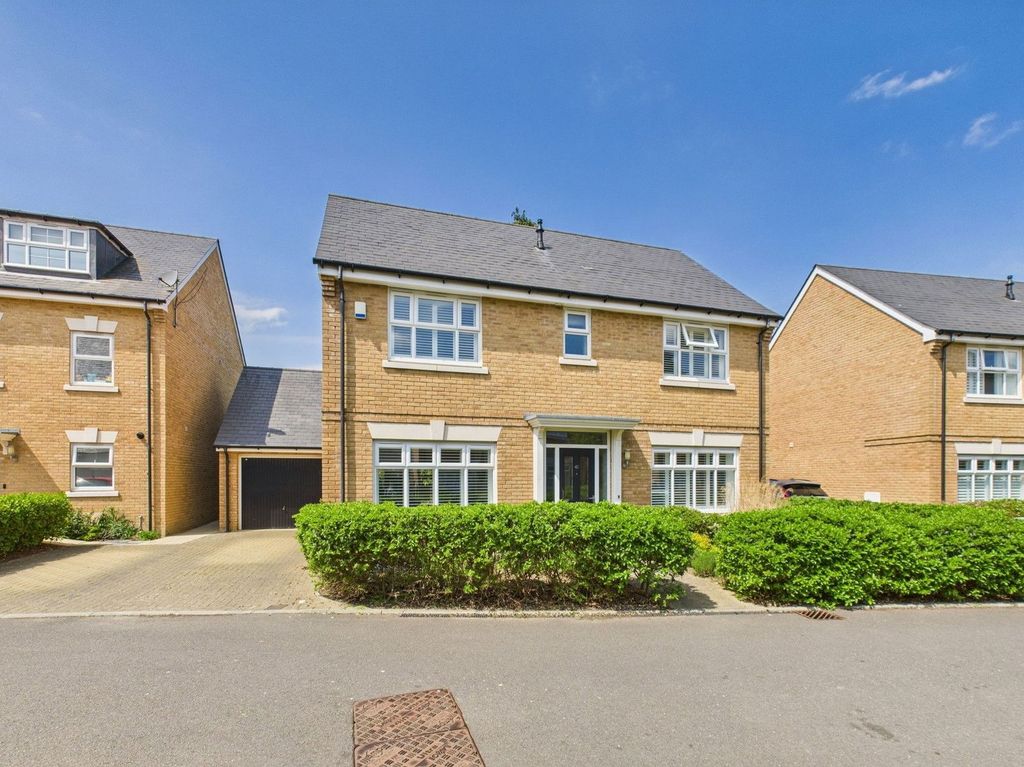 Property photo 1 of 18