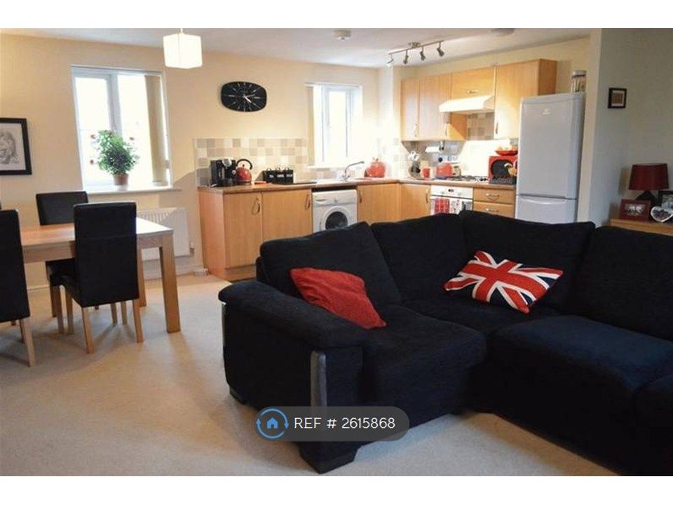 Property photo 2 of 8