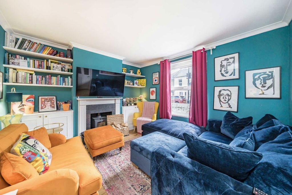 Property photo 2 of 7