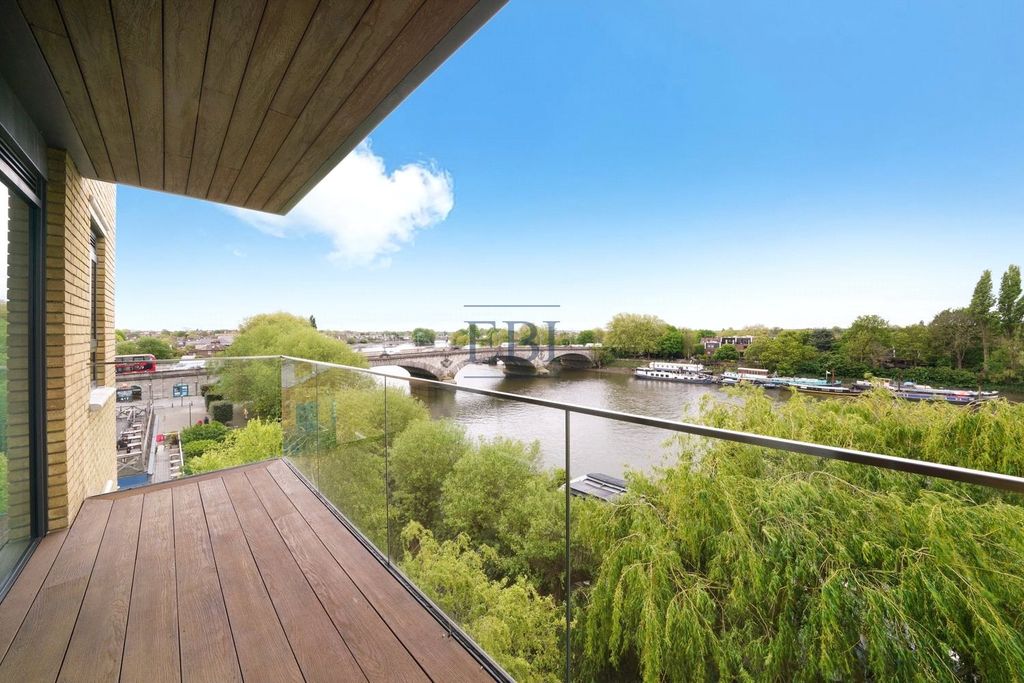 Property photo 2 of 14 Picture No. 48