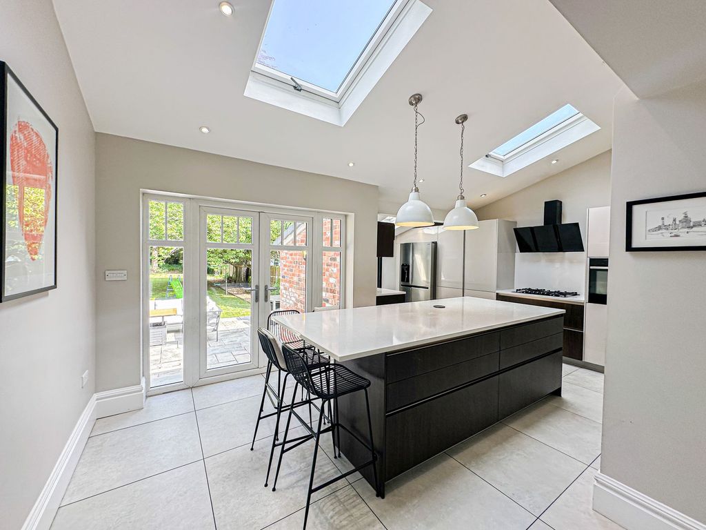 Property photo 2 of 41 Photo 12