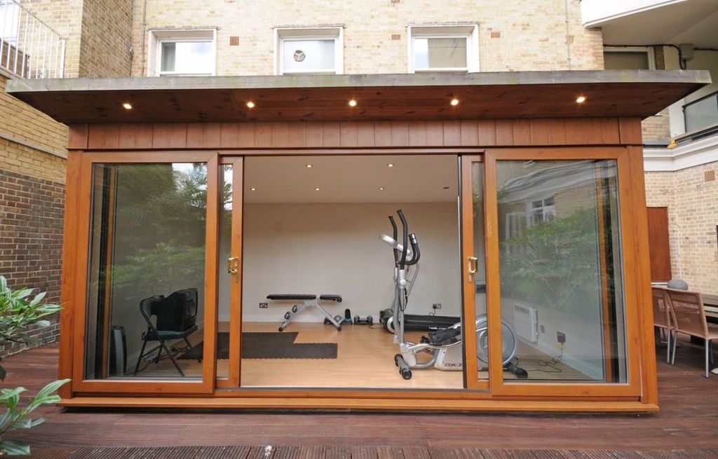 Property photo 2 of 11