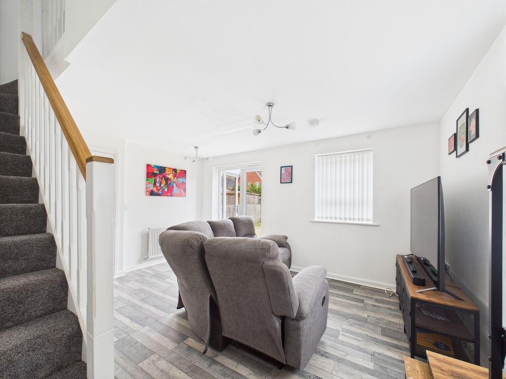 Property photo 2 of 19