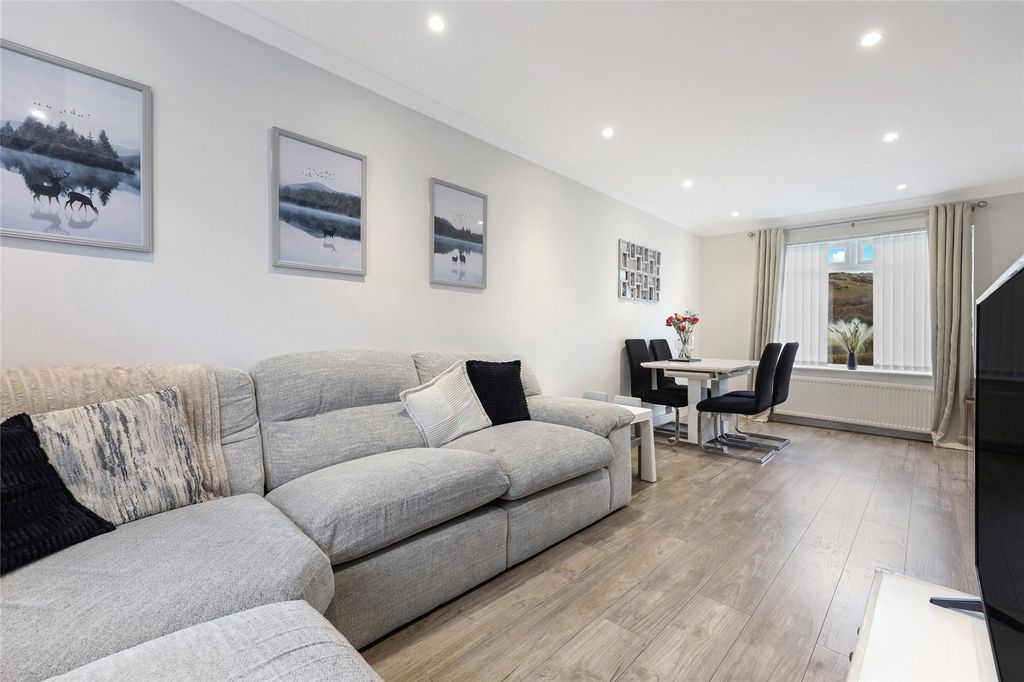 Property photo 3 of 21 Picture No. 04