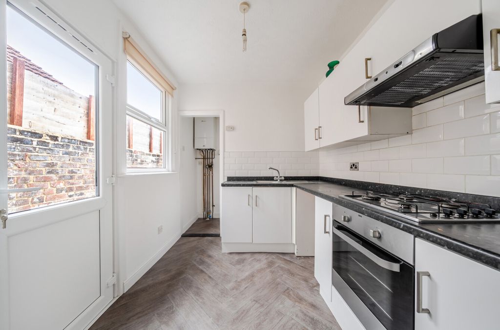 Property photo 2 of 12 1514526-4-6A97E88...