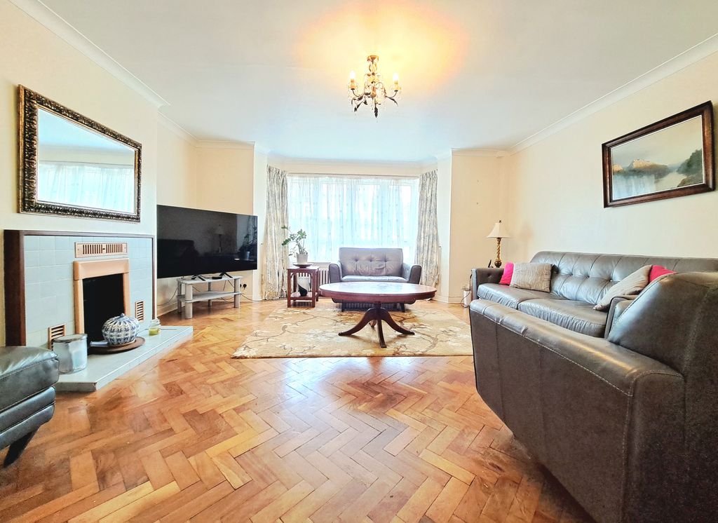 Property photo 2 of 15