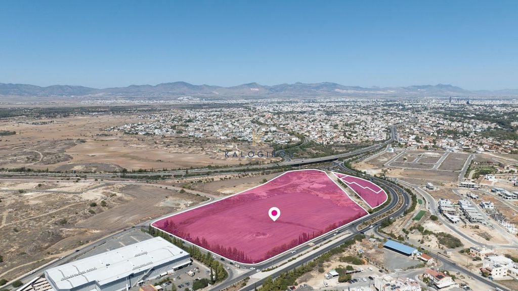 Property photo 3 of 3