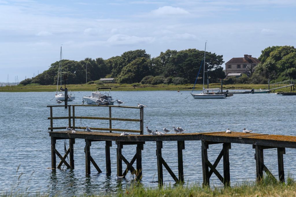 Additional image 19 of 4 bed detached house for saleSmugglers Lane, Bosham, Chichester, West Sussex PO18