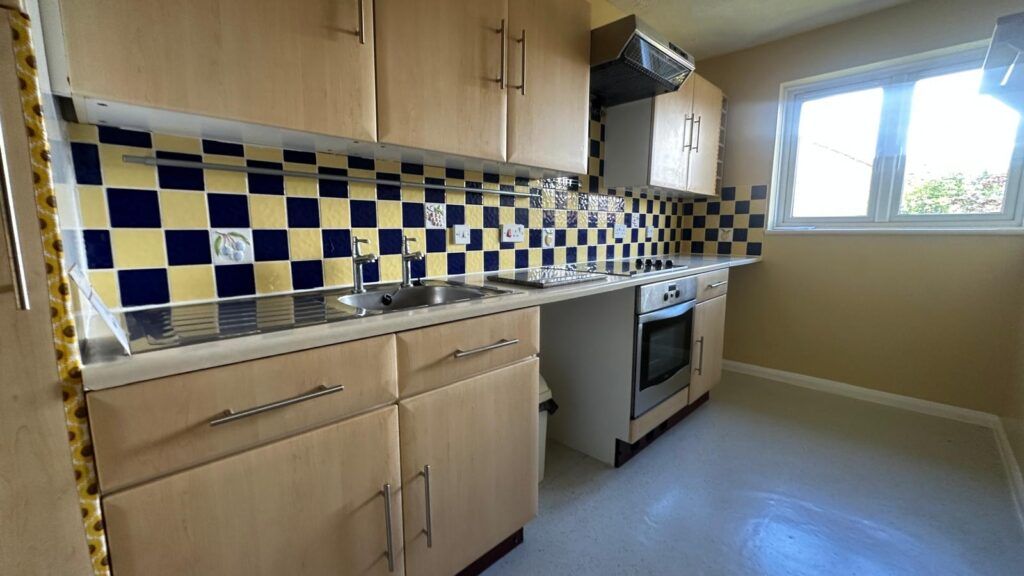 Property photo 3 of 7