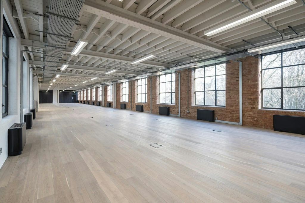 Property photo 3 of 17 Main Office Space