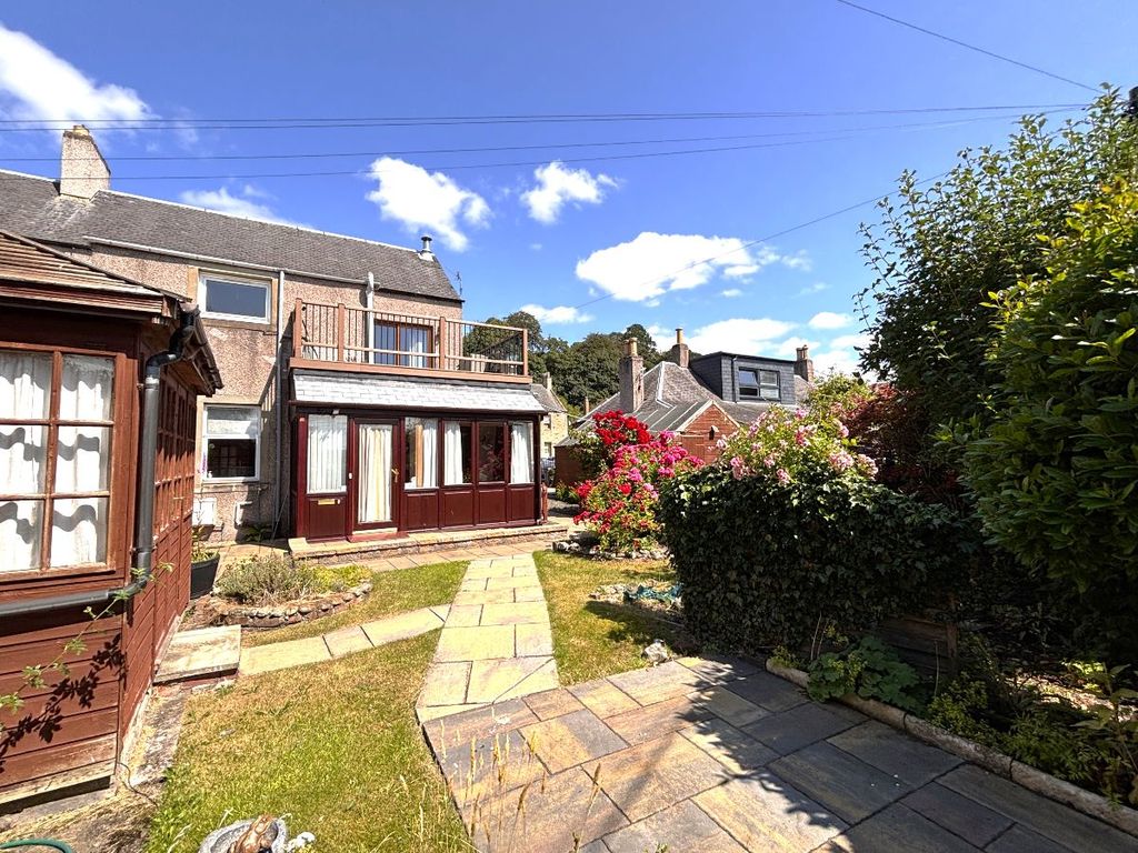 Property photo 1 of 30