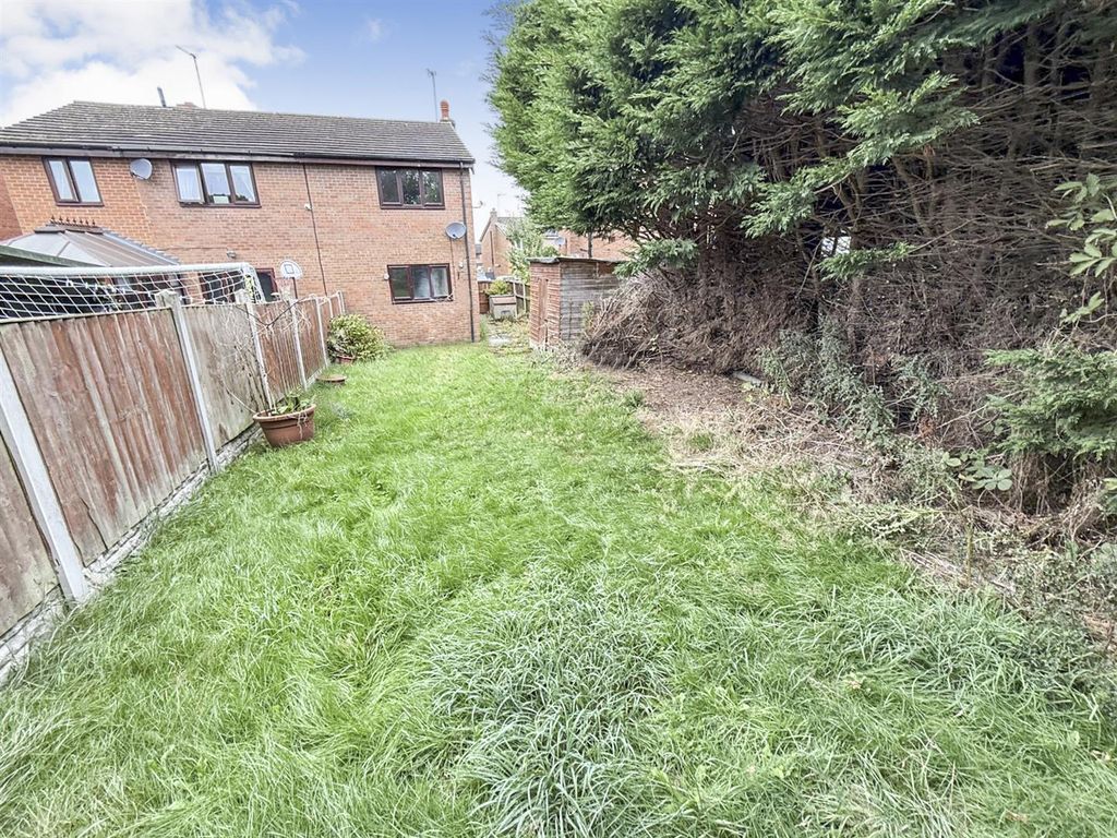 Property photo 3 of 10 Externally