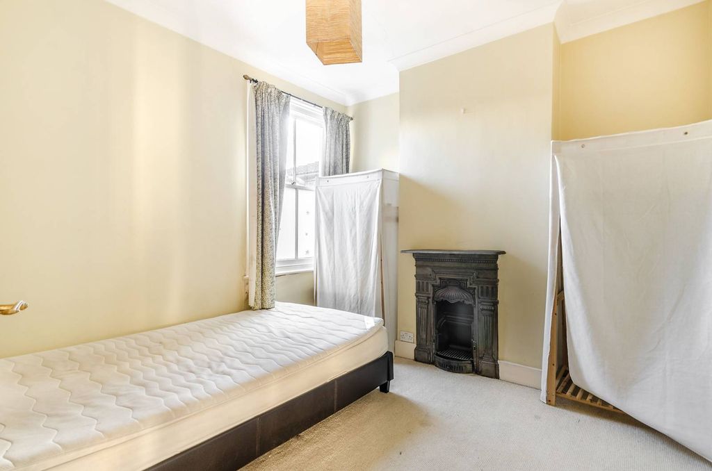 Property photo 3 of 7