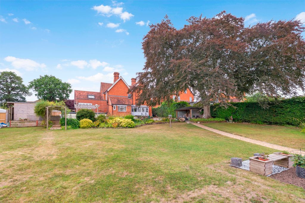 Property photo 2 of 22