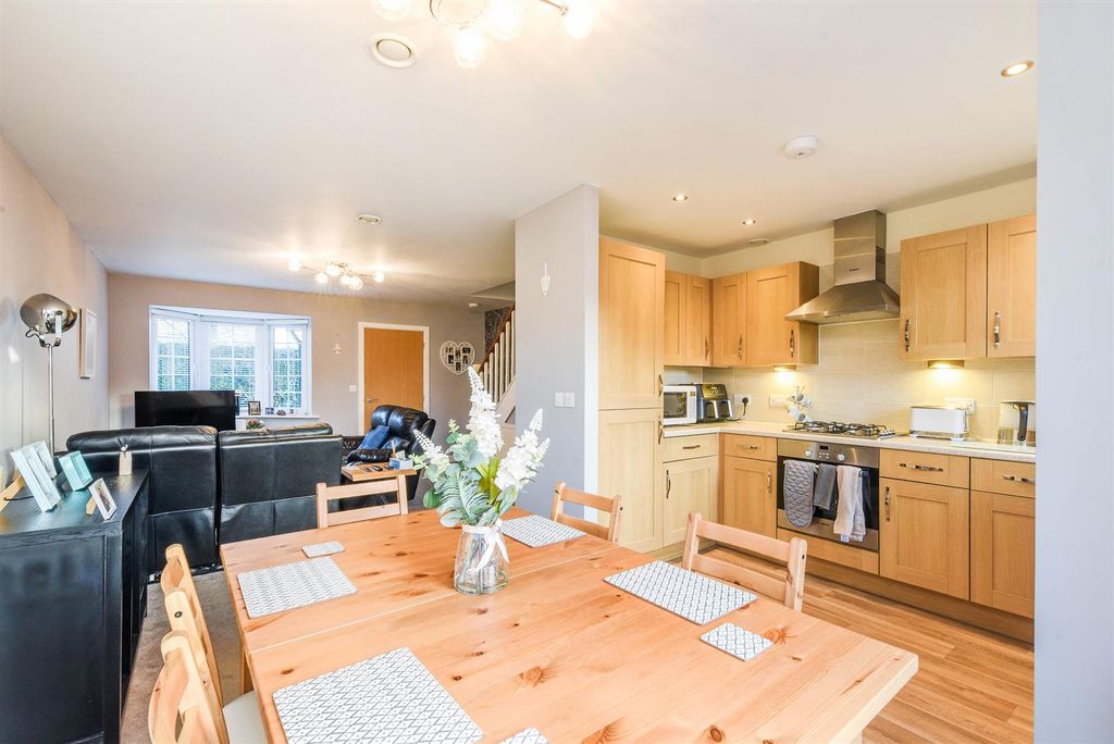 Property photo 3 of 19 Kitchen/Diner