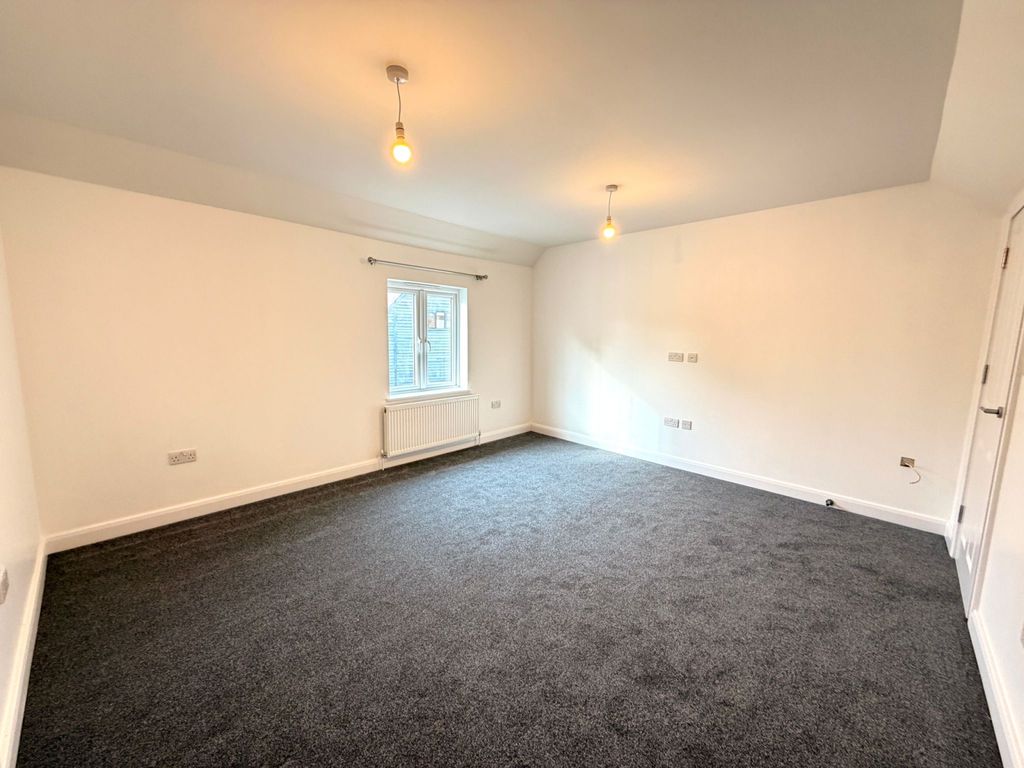 Property photo 3 of 6 Gallery