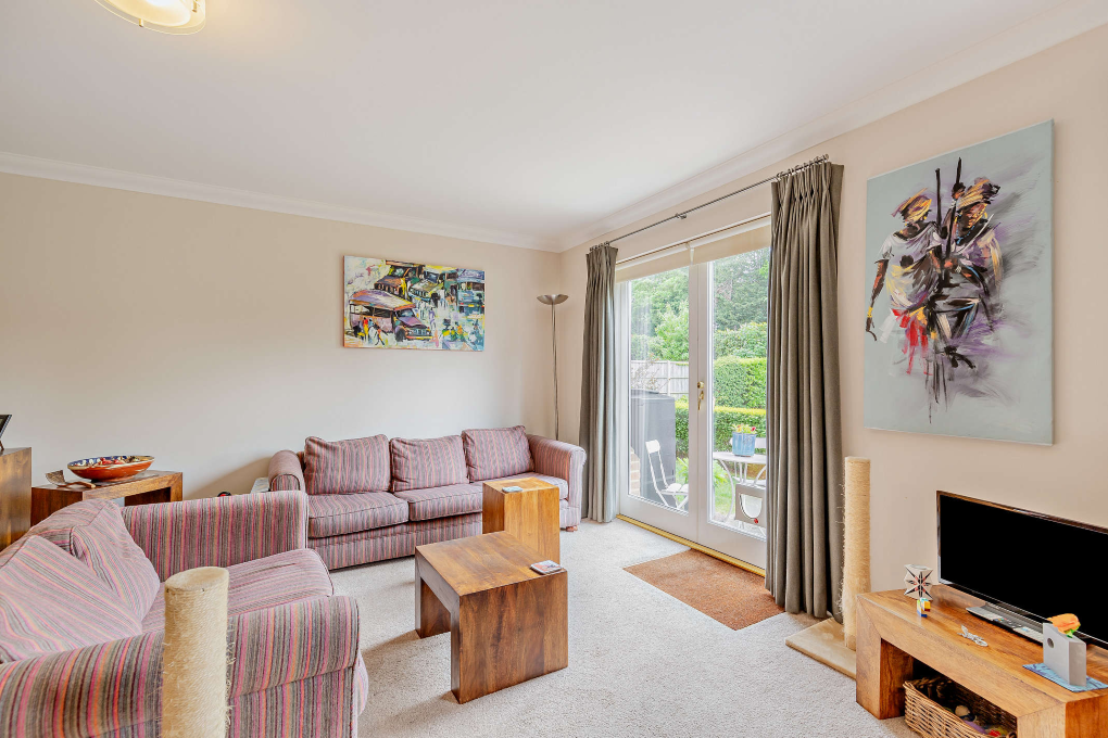 Property photo 2 of 14