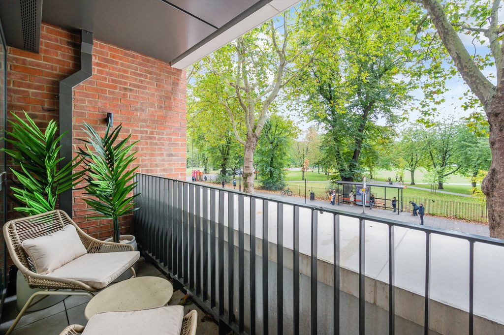 Property photo 1 of 9 Image