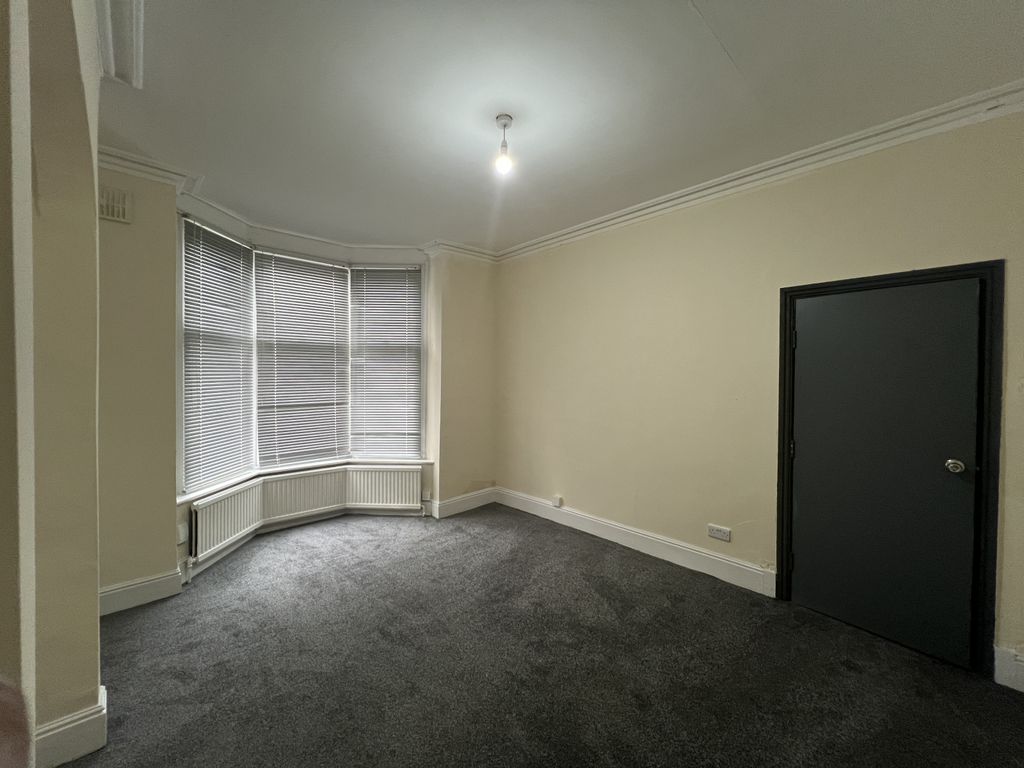 Property photo 3 of 17 Bedroom 1