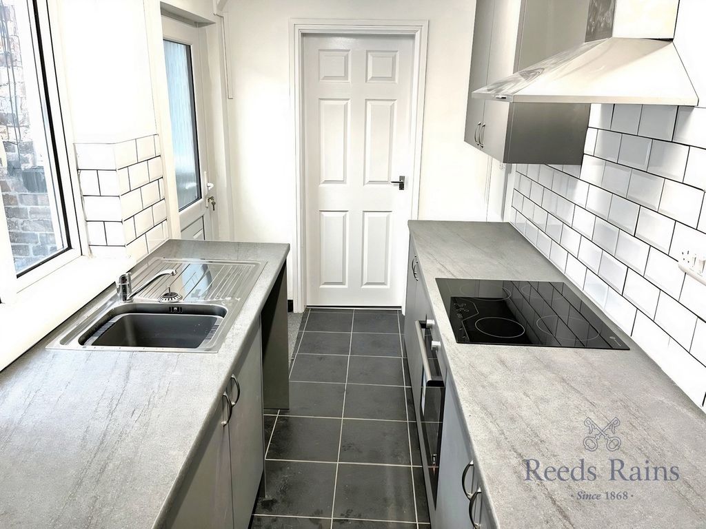 Property photo 2 of 10 Pbox-Img.Jpg