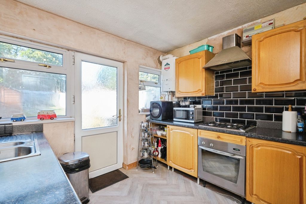 Property photo 3 of 16 Photo