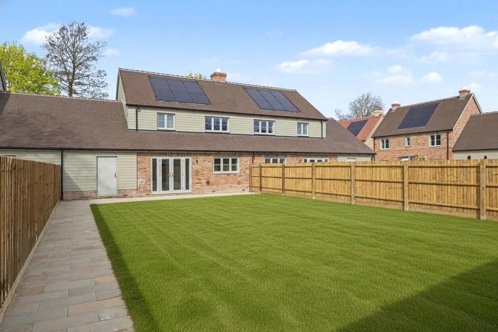 Property photo 2 of 4 Picture No. 09